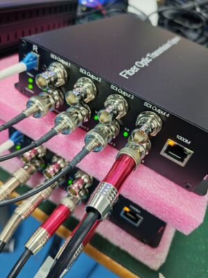 4x 3G SDI 입력 1GB 네트워크 멀티 신호 섬유 전송 장비 협력 업체